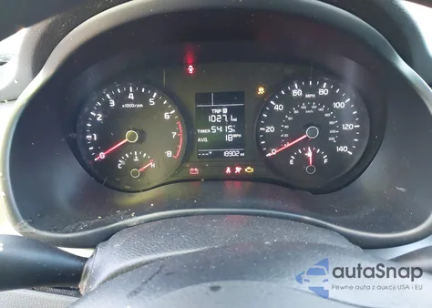 2020 Kia Rio S z USA, uszkodzony, nr VIN 3KPA24AD2LE336705